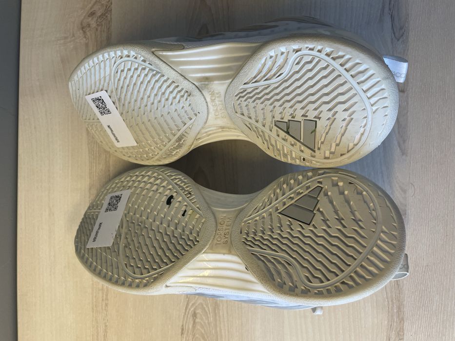 Adidas Avacourt 2 Buty Halowe