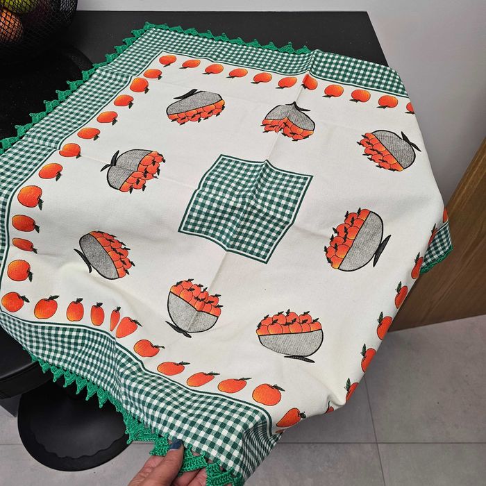 Toalha de Centro de Mesa c/ Croché