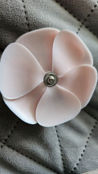 Nowe akcesoria 2x kokarda 2x kwiatek i 2xserduszka czarne