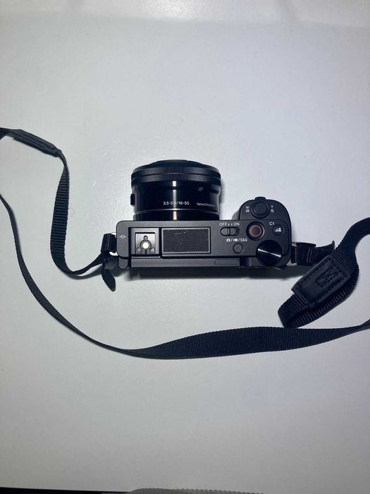 Sony ZV-E10 - Como nova