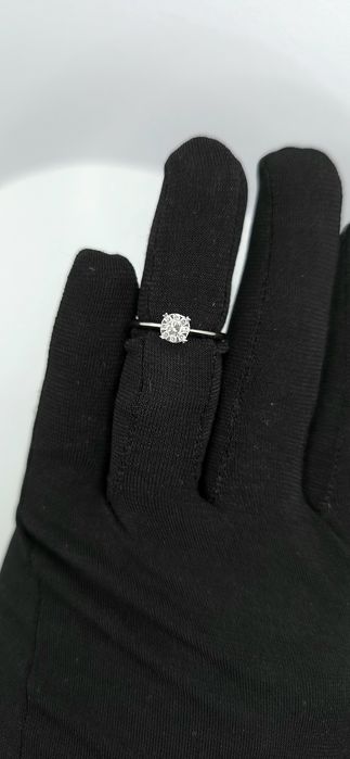 Продам кольцо с бриллиантами 0.17 карат