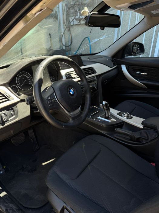 BMW 320i Motor B48 Sport Automática 2016 F31 SINISTRADA