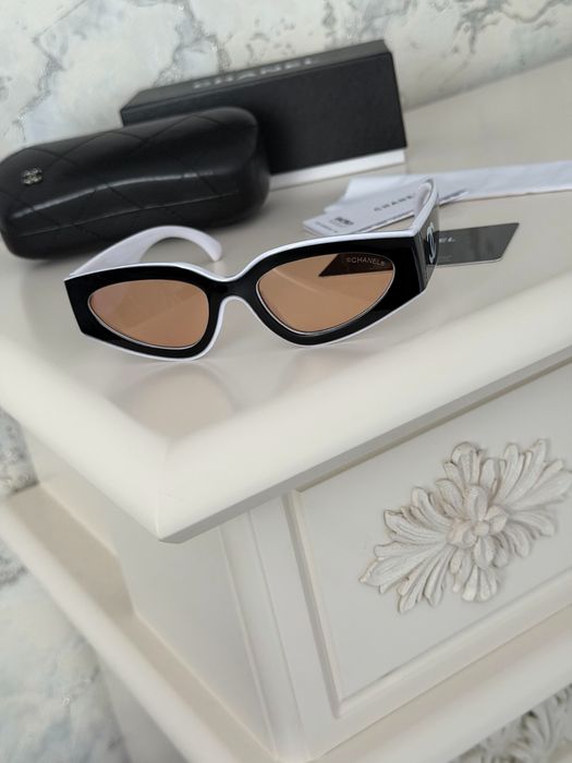 Солнцезащитные очки Chanel полный комплект тренд 2025