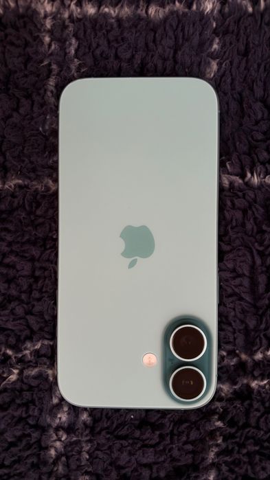 iPhone 16 128GB vey new