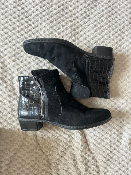 Czarne botki rieker 39