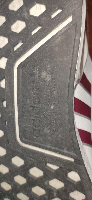 Adidas NMD R1 V2 Edição Especial Japão - White/Maroon Limitada (Usadas Tam. 44 1/3)
