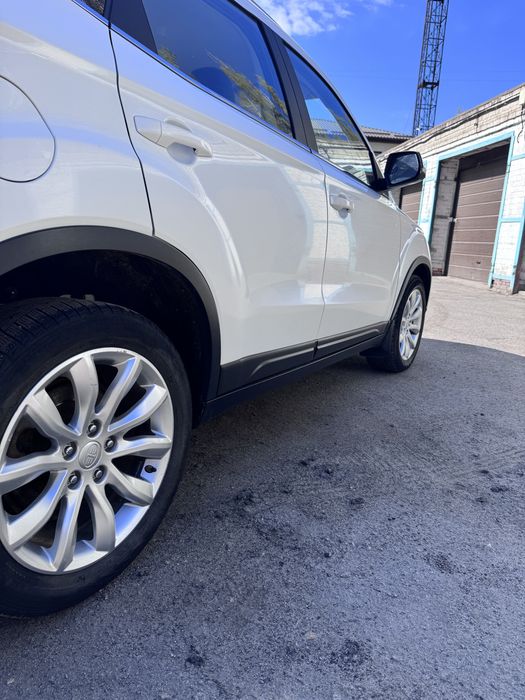 FAW x40 1.6 2020 рік Офіційне авто