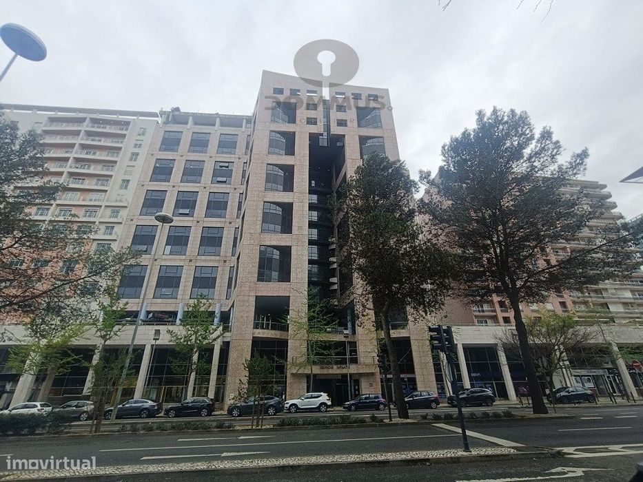 Escritório de Alto Padrão no Edifício Infante - Parque das Nações