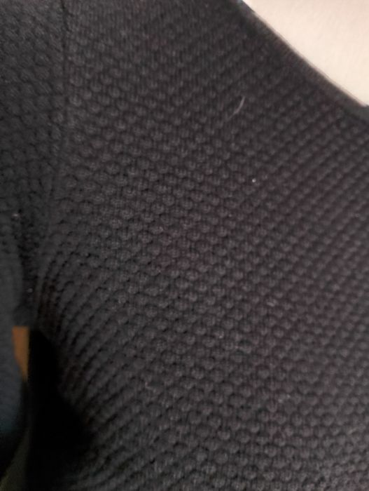 Czarny rozszerzamy sweter 100% wełna