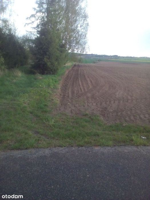 Dzialki budowlane.
