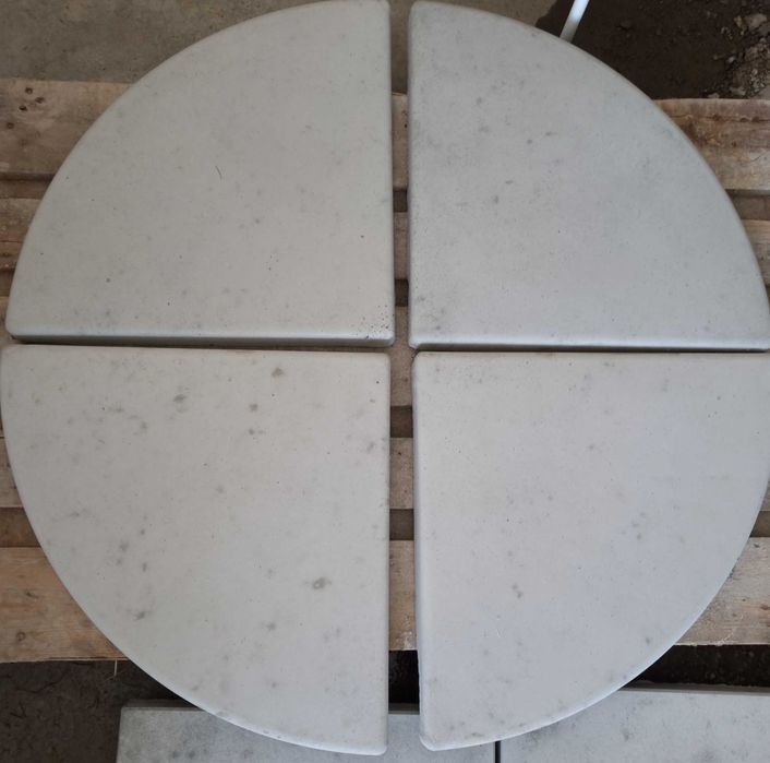 Płyta betonowa/krawężniki/korytka odwadniajace/płyta azurowa/