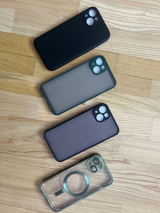 Чохли (накладки) на iPhone 13/14