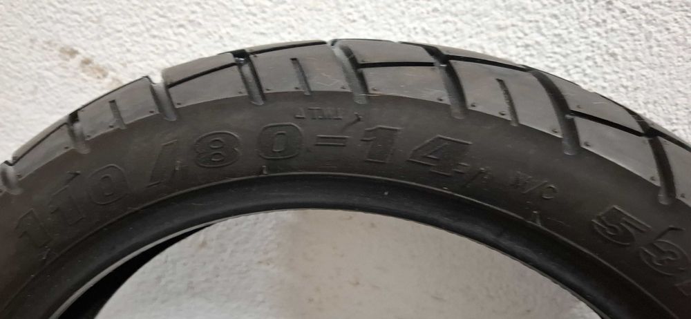 Par de Pneus Scotter