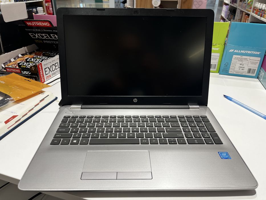 HP 250 G6 | Intel Pentium | 4 GB RAM | Bateria OK | Zasilacz + torba + klawiatura USB