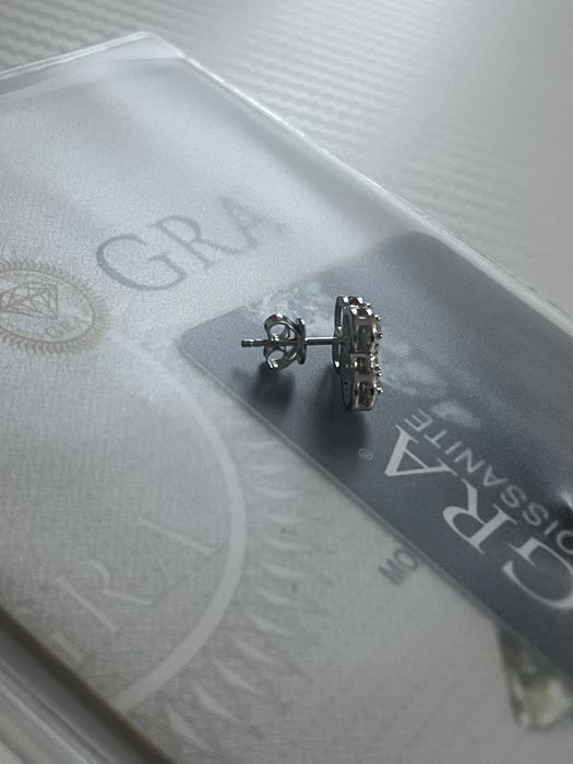 Moissanite VVS kolczyk cross