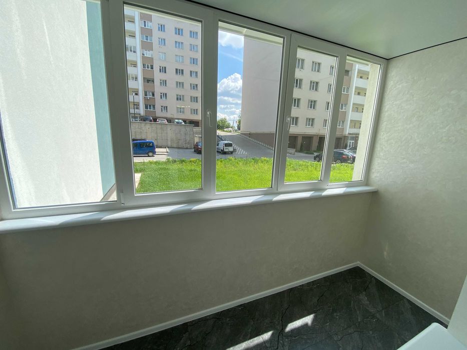 Двокімнатна квартира на Озерній, велика площа 80м.кв.