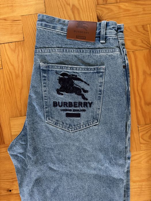 Calcas Burberry Supreme tamanho 38