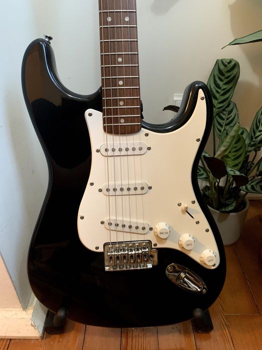 Squier Bullet Stratocaster SSS