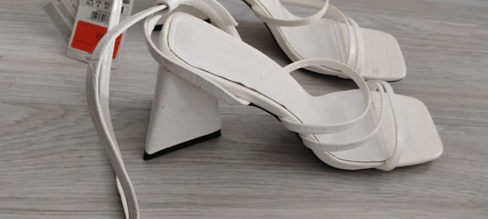 Nowe sandały Reserved 41