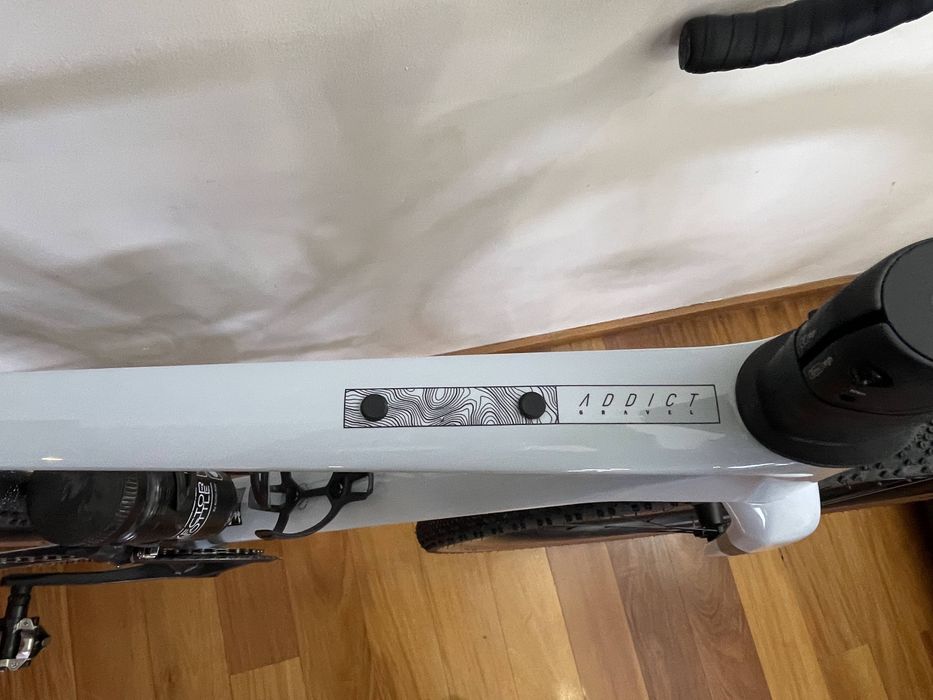 Scott Addict Gravel 20 AXS Rival