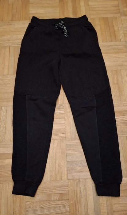 Spodnie dresowe czarne 146 Pepperts