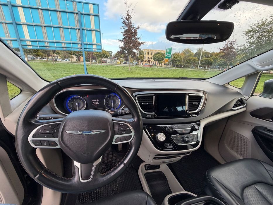 Chrysler Pacifica