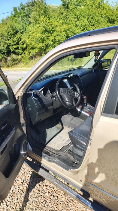 Suzuki Grand Vitara 2 DeLuxe