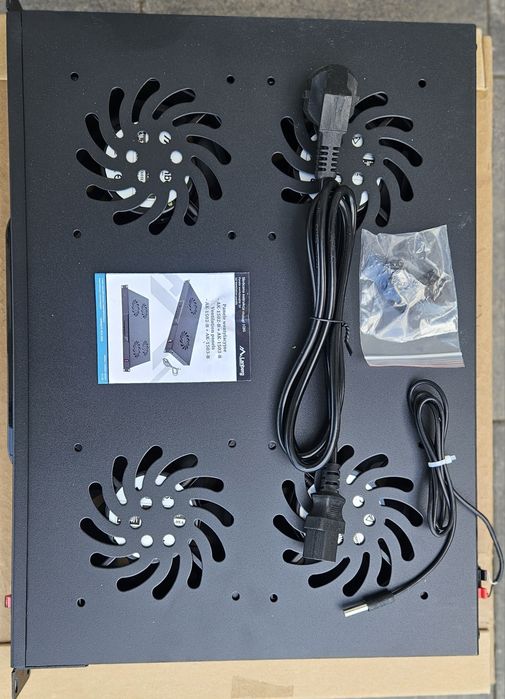 Lanberg Panel wentylacyjny LCD 1U 19" 230V z termostatem