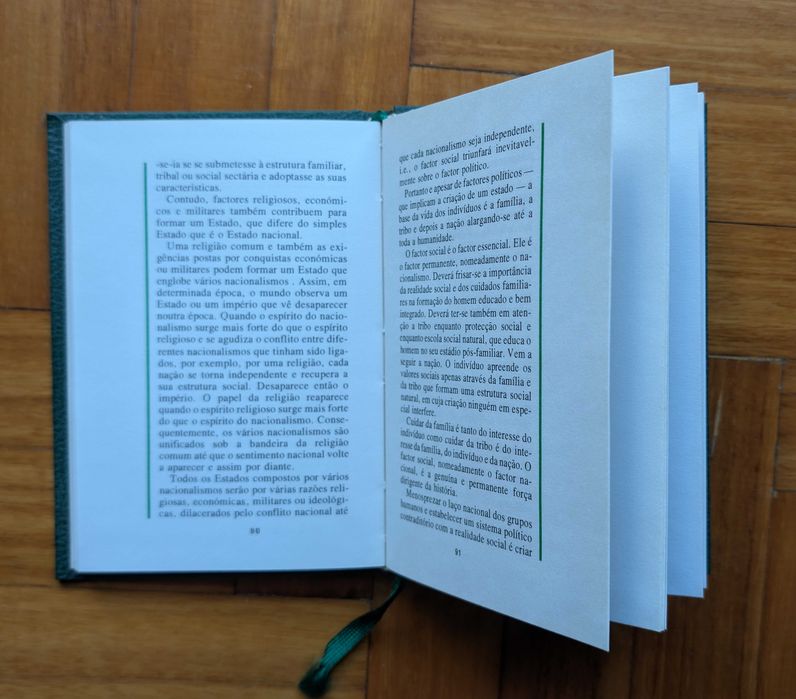 O Livro Verde de Muammar Al Qathafi (Gaddafi) - Capa Dura