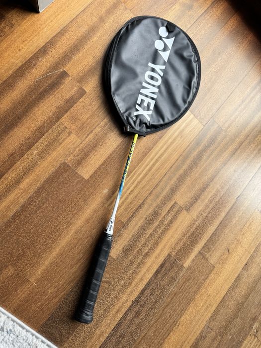 Rakieta do badmintona Yonex Nanoflare 100 + gratis
