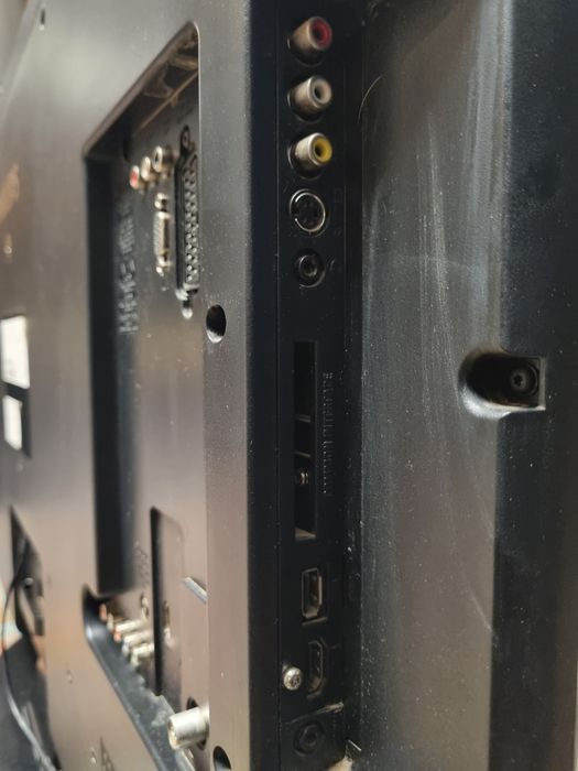 Telewizor PHILIPS 42 "  sprawny pilot