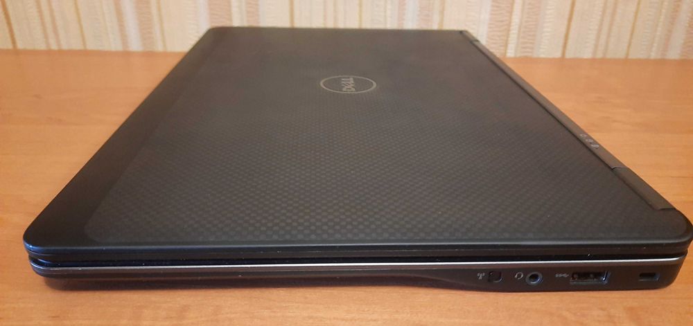 Dell Latitude E7440 топова конфігурація, нова батарея, ліц. Windows 11
