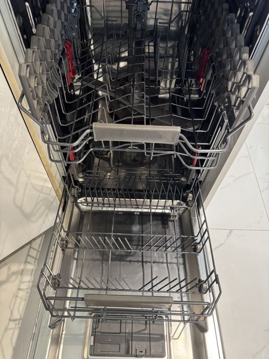 Kosz górny z koszyczkiem do zmywarki Whirpool 45cm