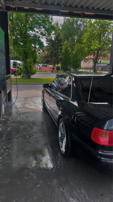 Audi A8 D2 1997r. 2.8 B+LPG