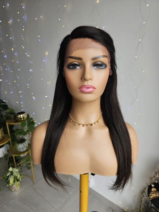 Peruka z włosów naturalnych Aga 22 ciemny brąz naturalna czerń lacefro