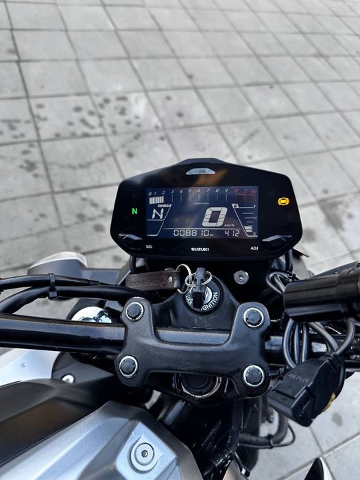 Suzuki gixxer 250