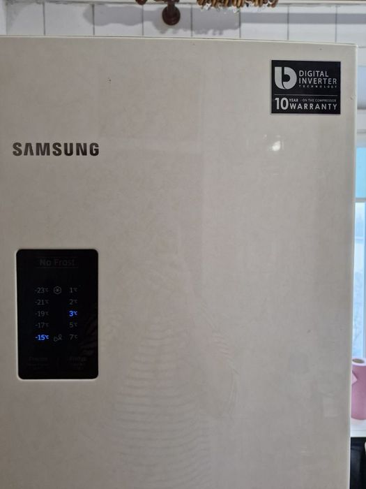 Холодильник Samsung RB33J3200EF