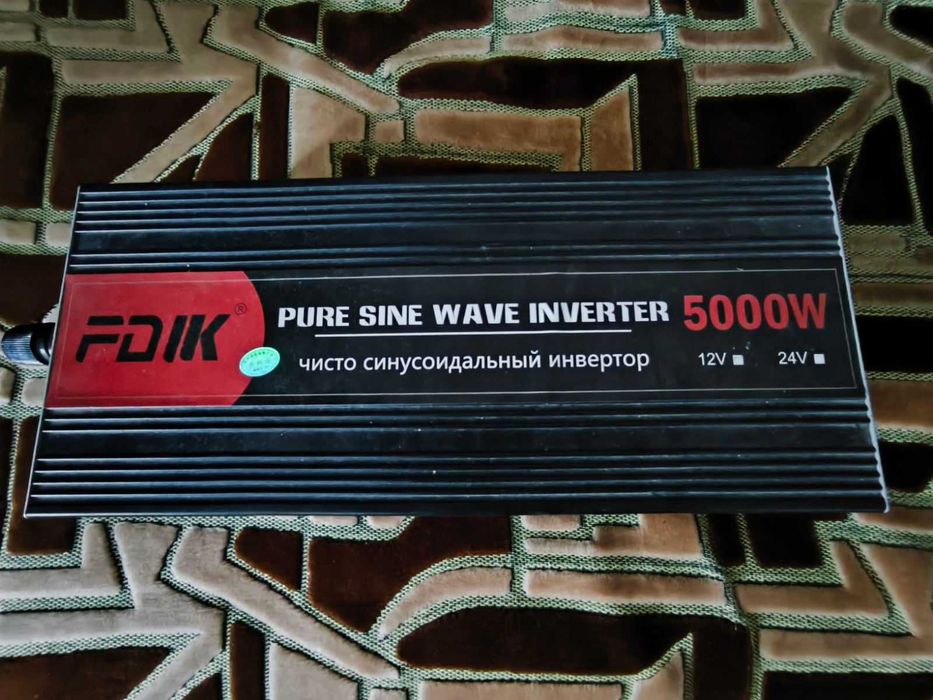 Інвертор 5000W чистий синус 12В > 220В, зарядне 35А, кабель з клемами.