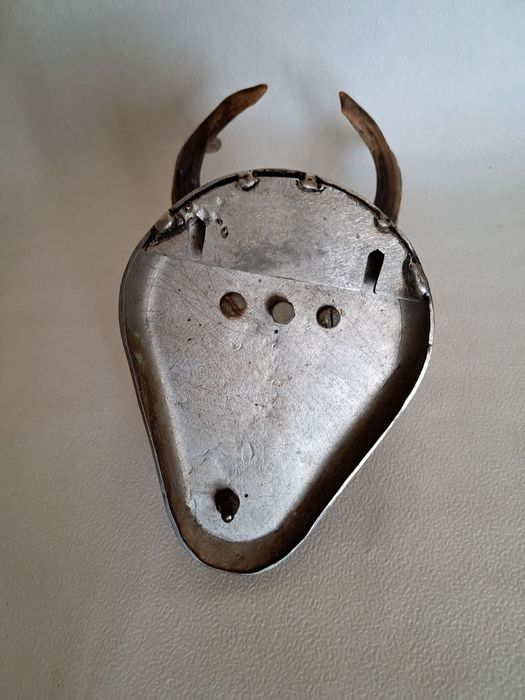 Рога козлика на подставке