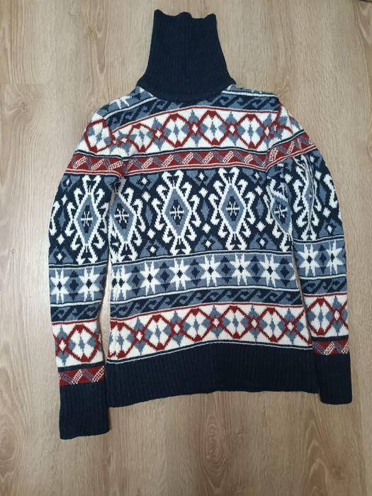 Теплий жіночій светр