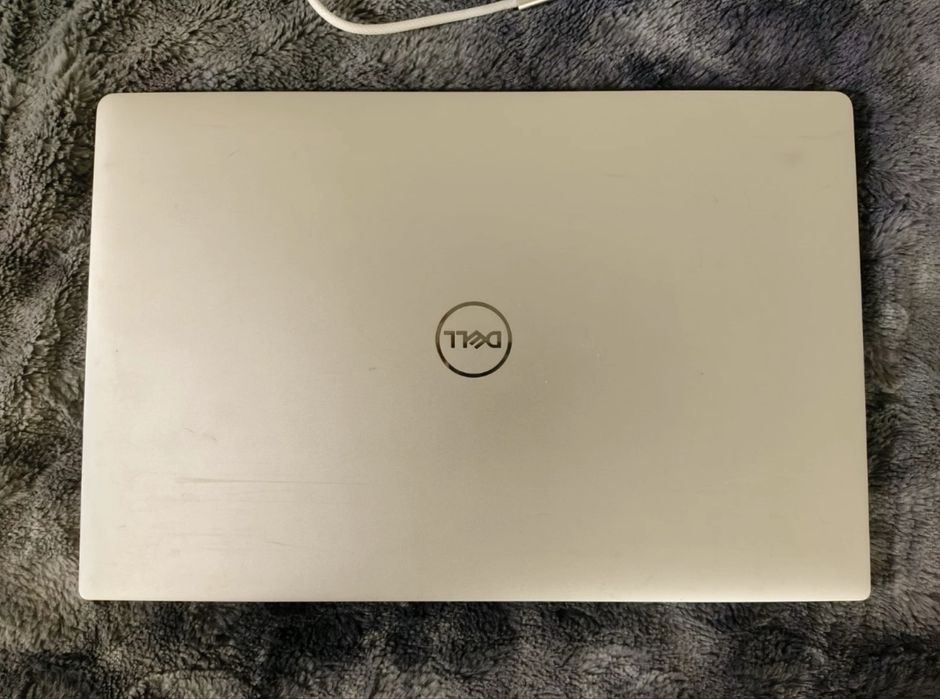 Ноутбук Dell XPS 15 9570