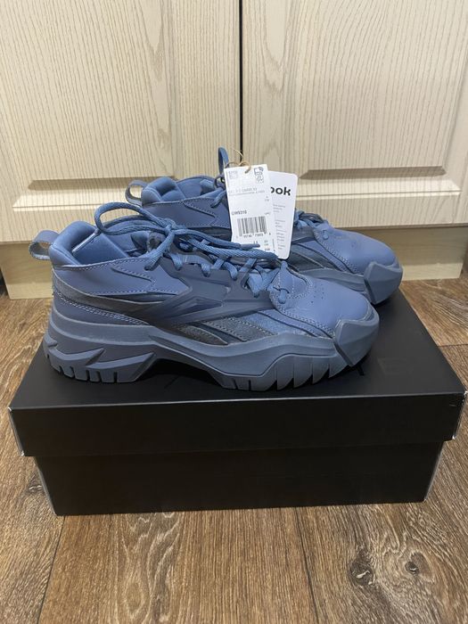 Кросівки Reebok CLUB C CARDI V2