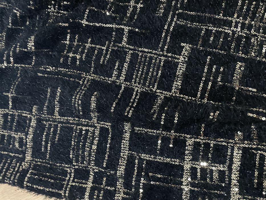 Calca preta com lantejoulas