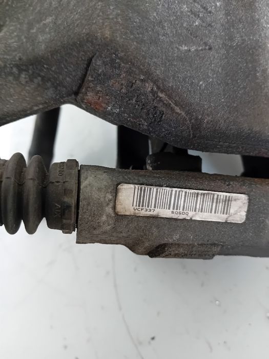 Pinça travão / maxila de travão frente esquerda VOLKSWAGEN Tiguan (AD1