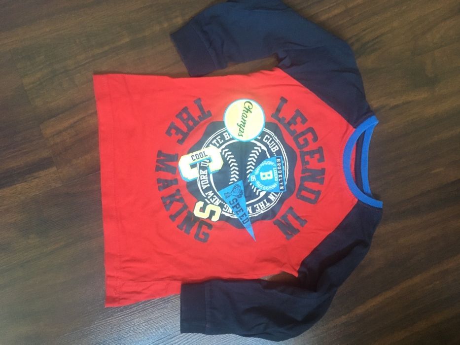 Bluzka, koszulka chłopięca r. 98/104. Cena za całość.