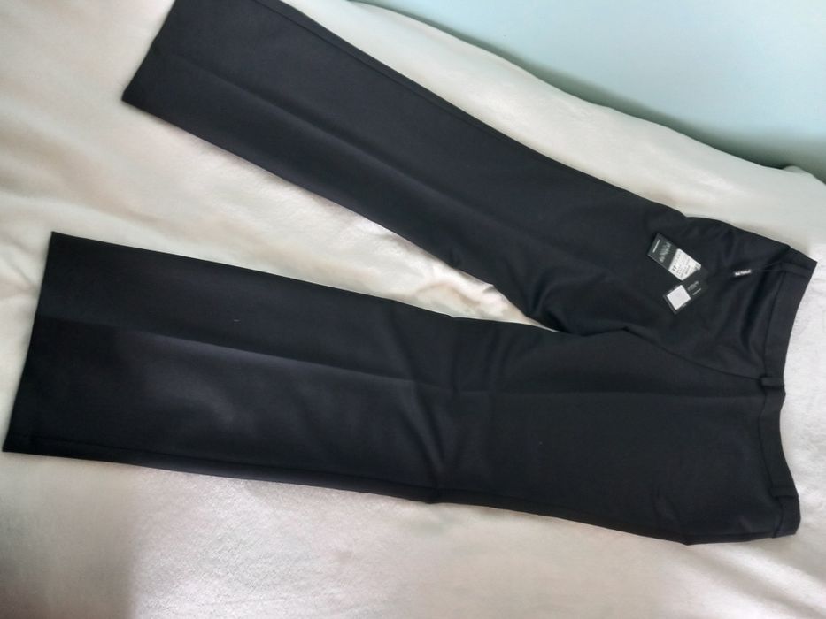 Czarne spodnirle Pretty One nowe z metką