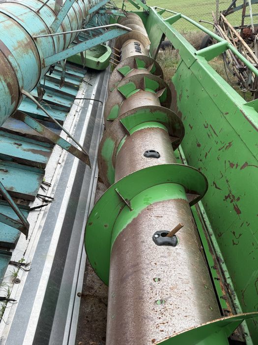 Зерноуборочный комбаин