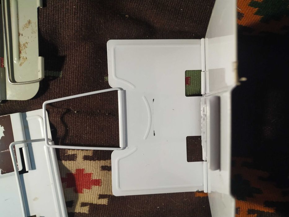 підставки для книг + дирокол