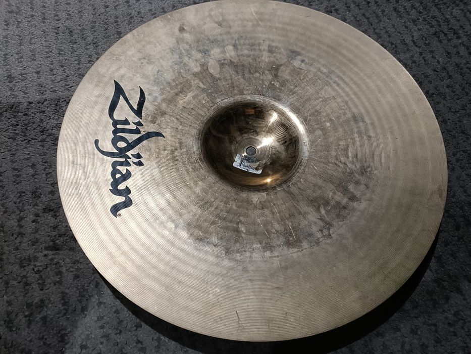 Prato Zildjian A Custom Medium Crash 18"