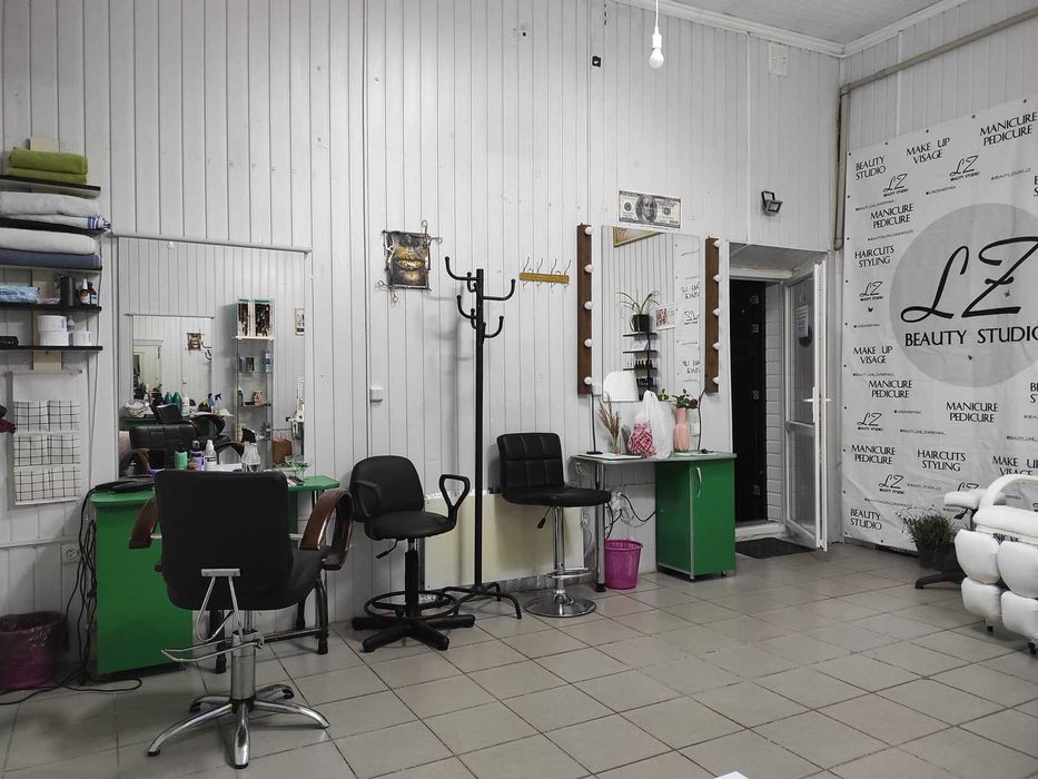 Робоче місце перукаря